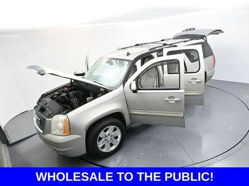 Used 2009 GMC Yukon XL SLT image 35
