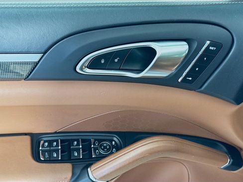Certified 2018 Porsche Cayenne GTS AWD/4WD image 11