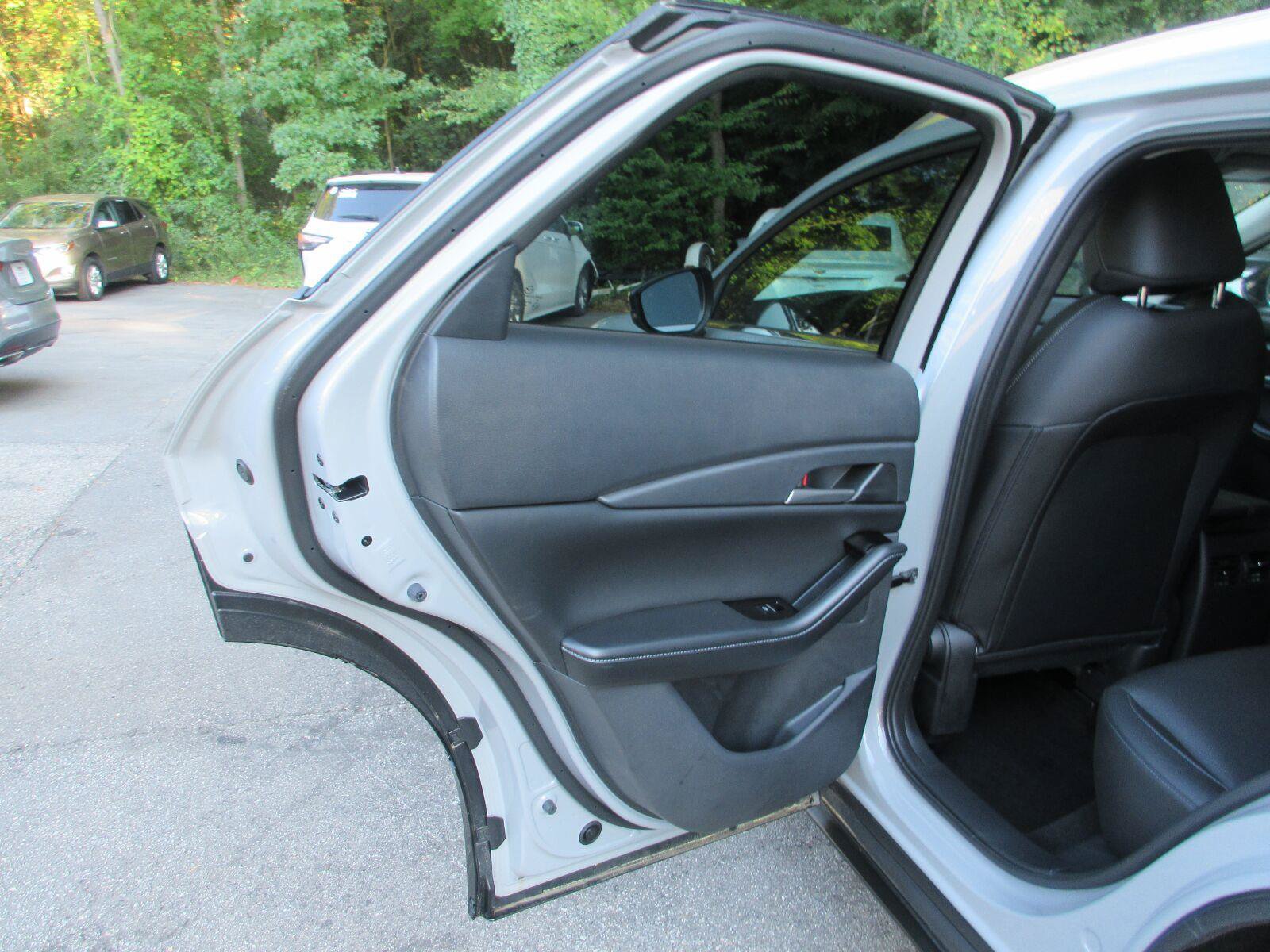Used 2025 MAZDA CX-30 AWD 2.5 S w/ Select Sport Pkg image 16