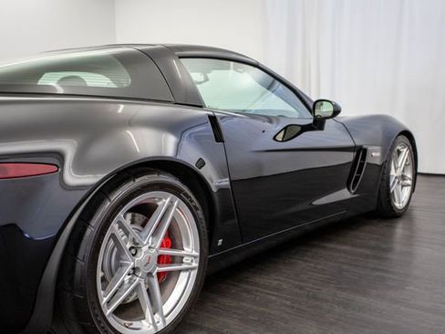 Used 2006 Chevrolet Corvette Z06 w/ Preferred Equipment Group image 27