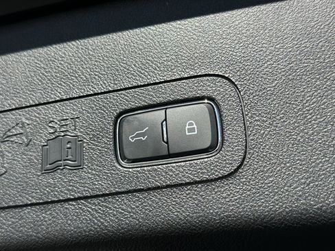 Used 2023 Lincoln Aviator Reserve image 38