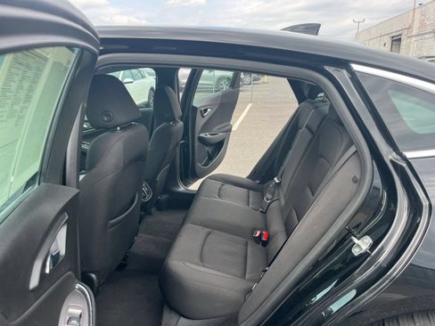 Used 2020 Chevrolet Malibu LT FWD image 25