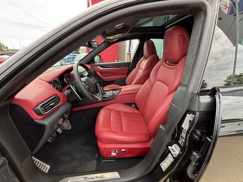 Used 2023 Maserati Levante Modena AWD/4WD image 27