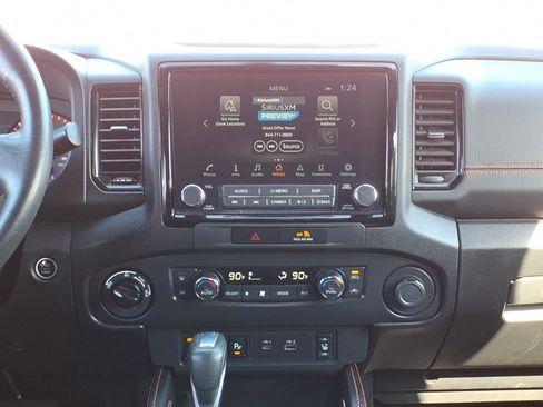 Used 2023 Nissan Frontier PRO-4X w/ Pro Convenience Package image 15