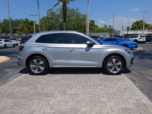 Used 2023 Audi Q5 2.0T Premium w/ Convenience Package AWD/4WD image 3
