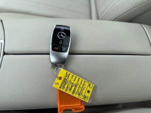 Used 2018 Mercedes-Benz E 300 4MATIC w/ Premium 1 Package image 24