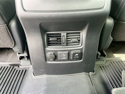 Used 2024 Nissan Titan PRO-4X w/ Off Road Protection Package image 25