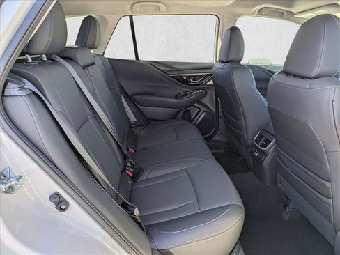 Used 2025 Subaru Outback Limited image 20
