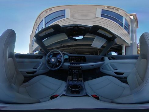 Used 2024 Porsche 911 Carrera S image 30