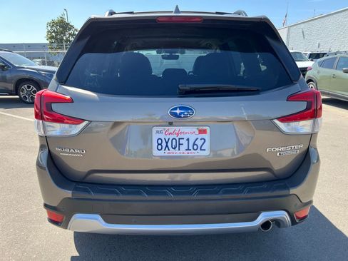 Used 2021 Subaru Forester Touring w/ Popular Package #2 AWD/4WD image 4