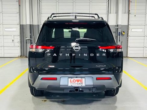 New 2026 Nissan Pathfinder Platinum FWD image 19