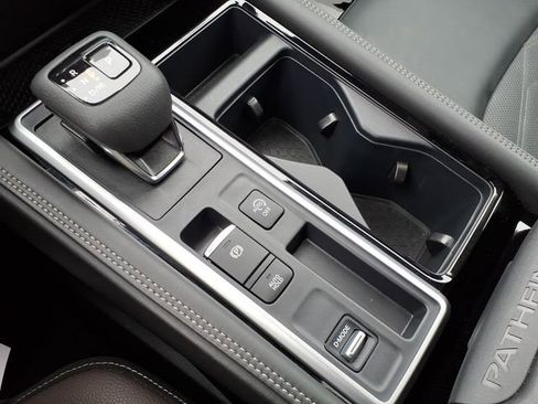 Certified 2024 Nissan Pathfinder Platinum w/ Cargo Package image 25