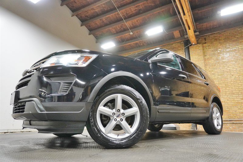 Used 2018 Ford Explorer 4WD image 3