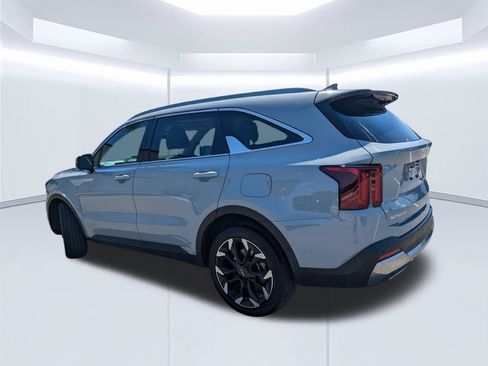 Used 2024 Kia Sorento SX FWD image 8
