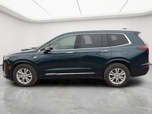 Used 2025 Cadillac XT6 Luxury AWD/4WD image 4