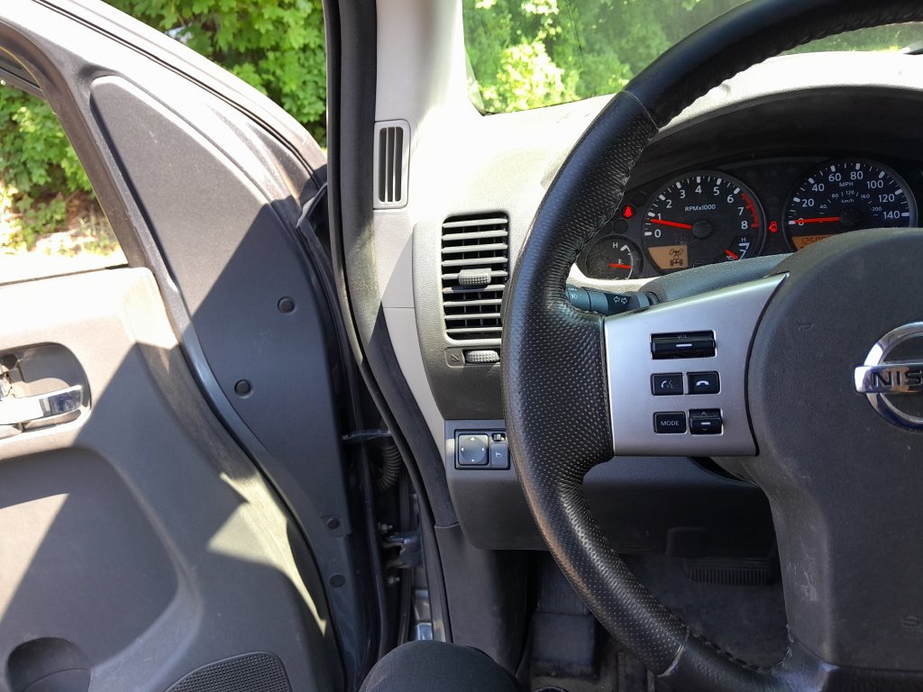 Used 2019 Nissan Frontier SV w/ Value Truck Package AWD/4WD image 18