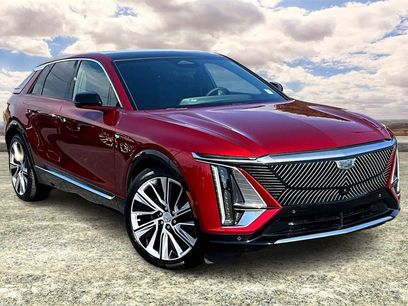 Certified 2024 Cadillac Lyriq Luxury w/ LPO, Floor Liner Package