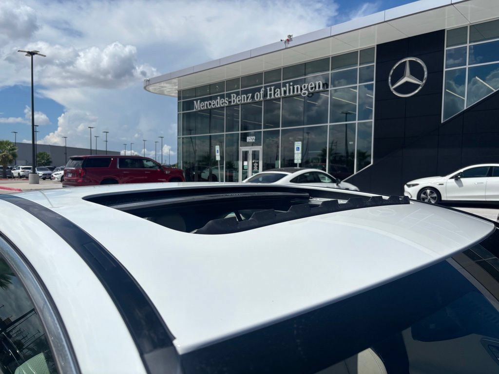 Used 2024 Mercedes-Benz C 300 Sedan image 7