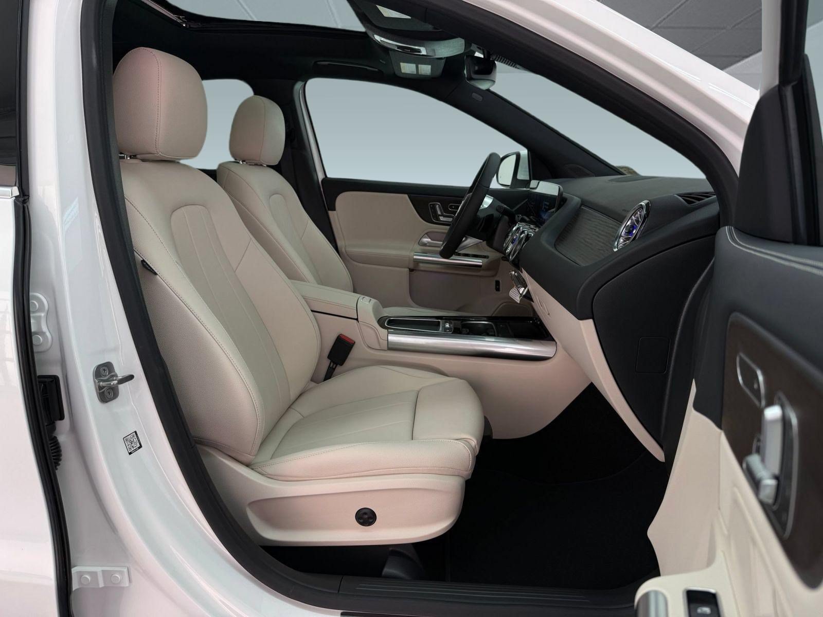New 2026 Mercedes-Benz GLA 250 image 23