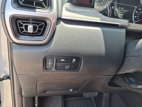 Used 2023 Kia Sorento EX w/ Panoramic Sunroof Package FWD image 28