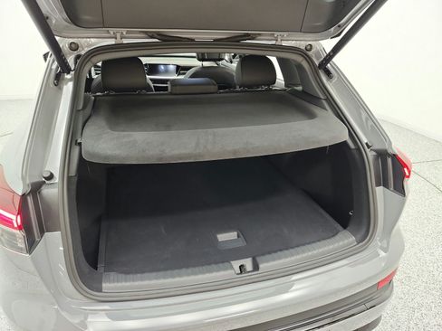 Used 2025 Audi Q4 e-tron Premium Plus w/ Premium Plus AWD/4WD image 21