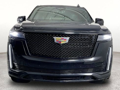 Used 2023 Cadillac Escalade Sport AWD/4WD image 4