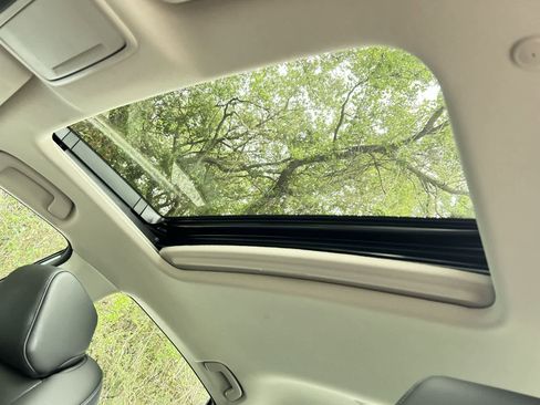Used 2025 Honda Accord Touring image 17