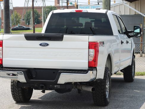 Used 2022 Ford F250 XL w/ Power Equipment Group AWD/4WD image 7