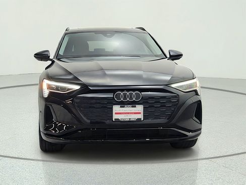 Used 2024 Audi Q8 e-tron Premium Plus w/ Premium Plus Package AWD/4WD image 2