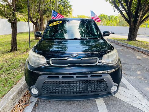 Used 2015 Kia Soul EV image 10