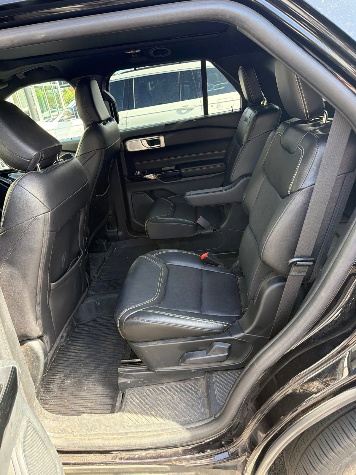 Used 2023 Ford Explorer ST w/ Equipment Group 401A AWD/4WD image 10