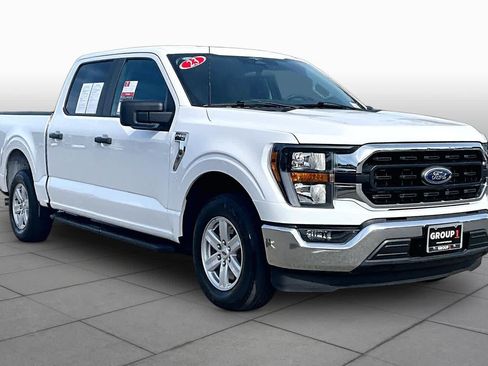 Used 2023 Ford F150 XLT w/ Trailer Tow Package RWD image 2