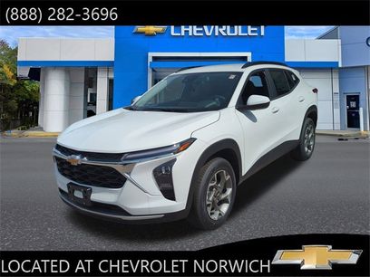 New 2025 Chevrolet Trax LT w/ Driver Confidence Package