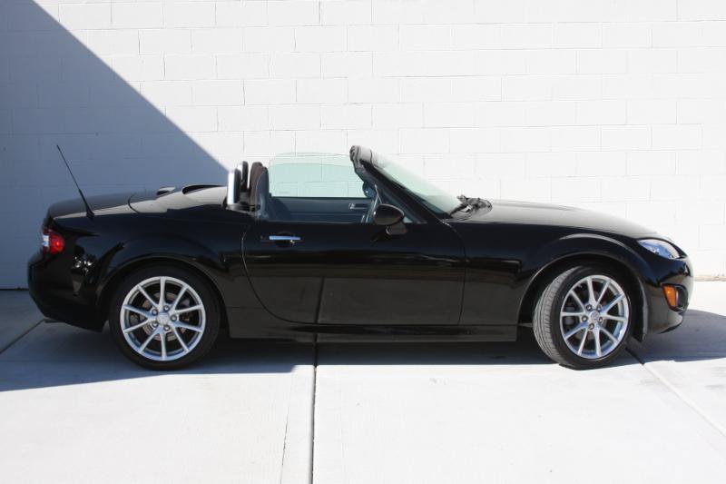 Used 2010 MAZDA MX-5 Miata Touring RWD image 11
