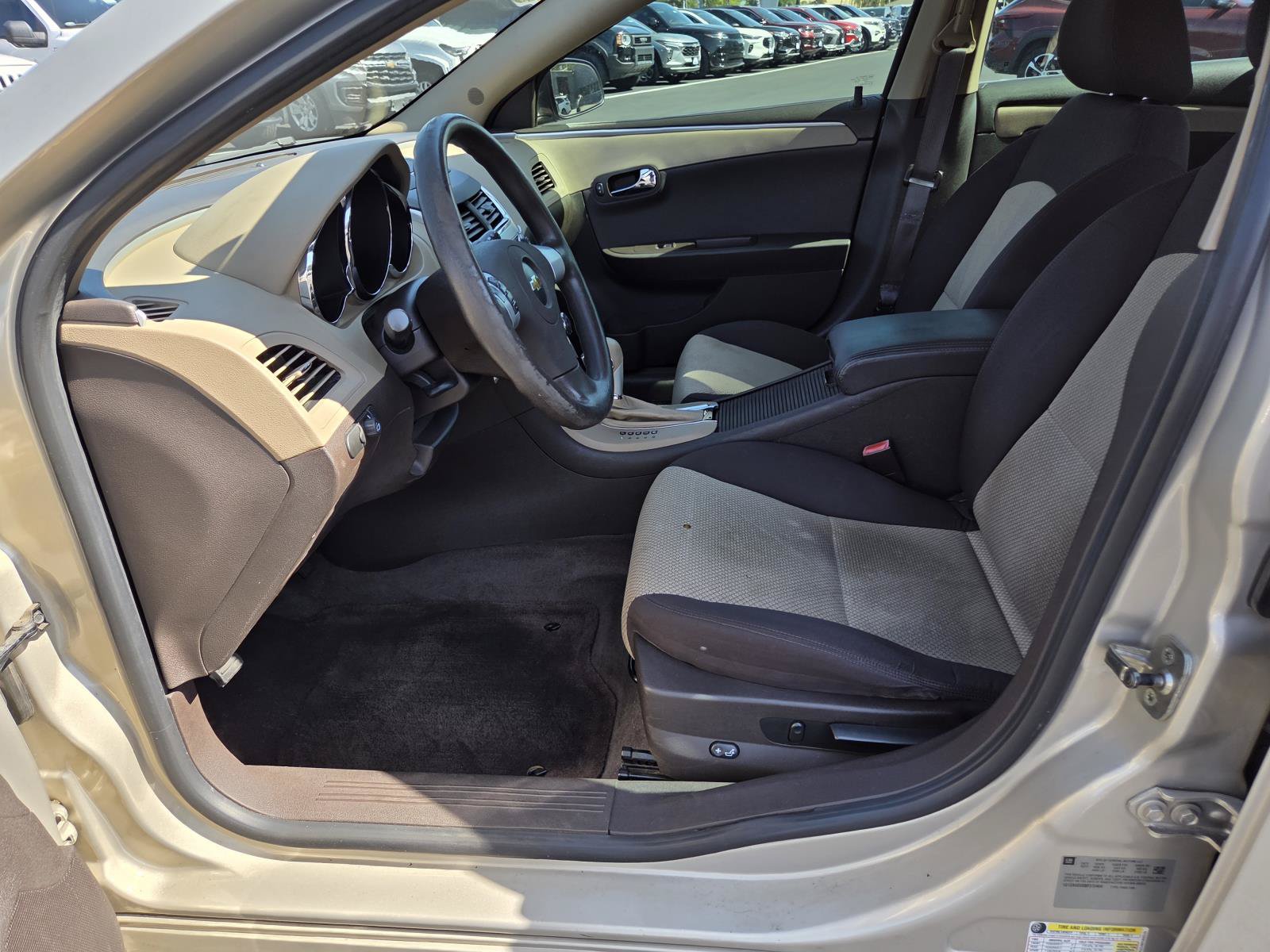 Used 2011 Chevrolet Malibu LS FWD image 10