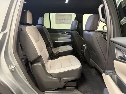 New 2026 Chevrolet Traverse LT w/ Midnight/Sport Edition image 17