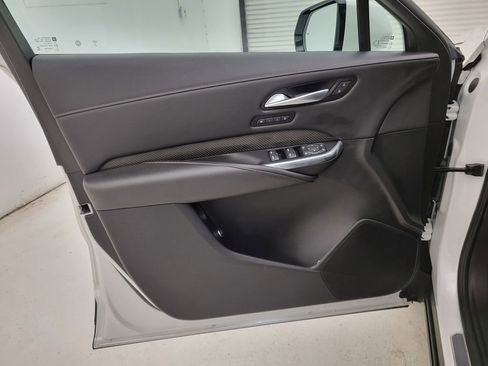 Used 2023 Cadillac XT4 Sport image 33