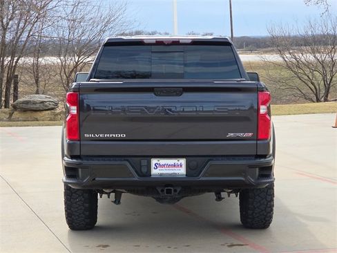 Used 2023 Chevrolet Silverado 1500 ZR2 w/ Technology Package image 7