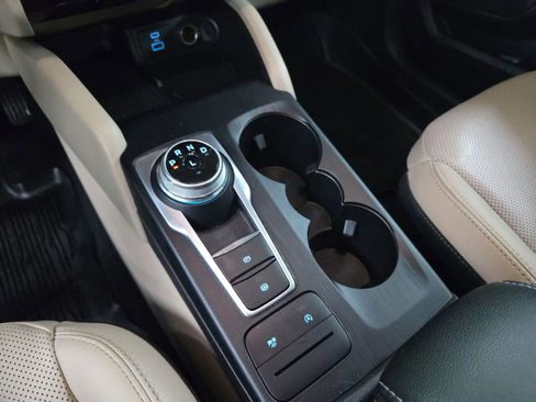 Used 2022 Ford Escape SEL w/ Technology Package image 15