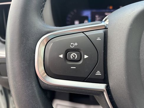 Certified 2023 Volvo XC60 B5 Core w/ Climate Package AWD/4WD image 21