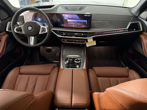 Used 2026 BMW X7 xDrive40i w/ Executive Package AWD/4WD image 15