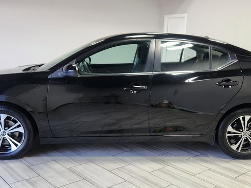 Used 2023 Nissan Sentra SV FWD image 2