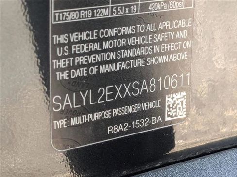 Used 2025 Land Rover Range Rover Velar Dynamic SE image 27