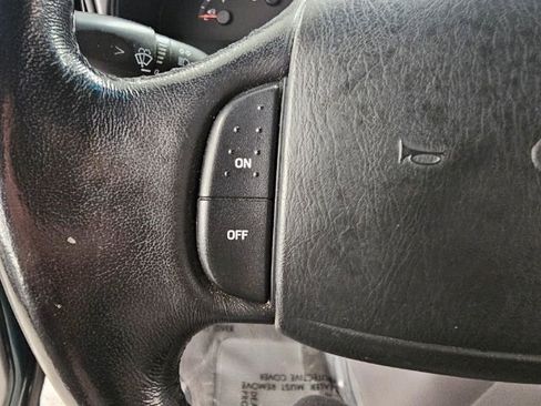 Used 2000 Ford E-150 and Econoline 150 Wagon image 11