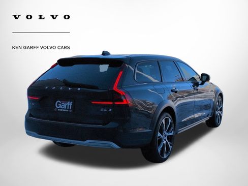 Used 2023 Volvo V90 B6 Cross Country Ultimate w/ Climate Package image 3
