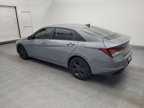 Used 2021 Hyundai Elantra SEL w/ Convenience Package FWD image 3