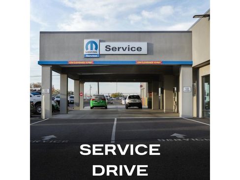 Used 2022 GMC Sierra 3500 Denali w/ Denali Ultimate Package image 14