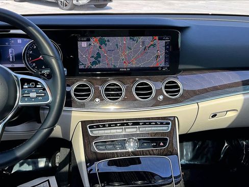 Used 2019 Mercedes-Benz E 450 4MATIC Wagon w/ Premium Package image 7