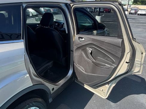Used 2018 Ford Escape SEL FWD image 22