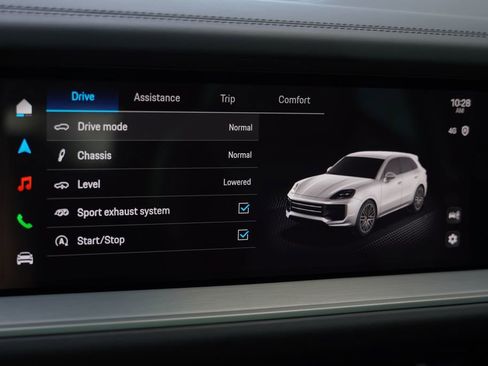 Used 2025 Porsche Cayenne GTS image 15